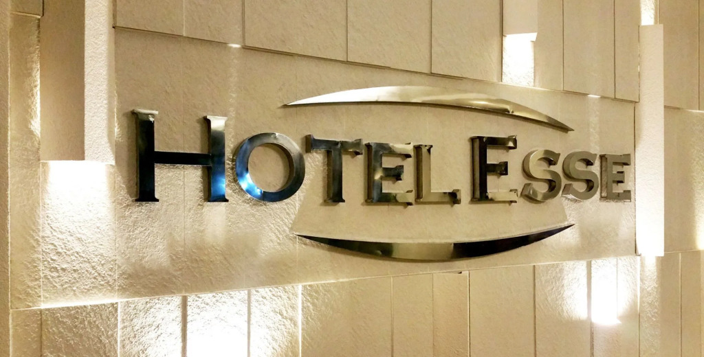 RedDoorz Plus at Hotel Esse