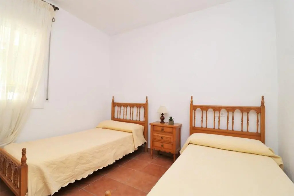 Turo 2 - Piso con Piscina comunitaria