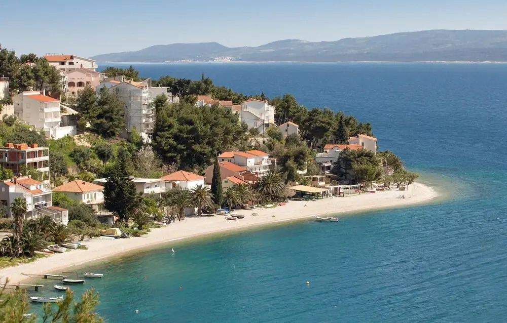 Stunning Home in Stanici With 6 Bedrooms and Outdoor Swimming Pool