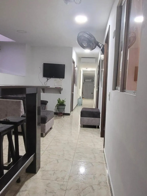 HOSTAL S Y S