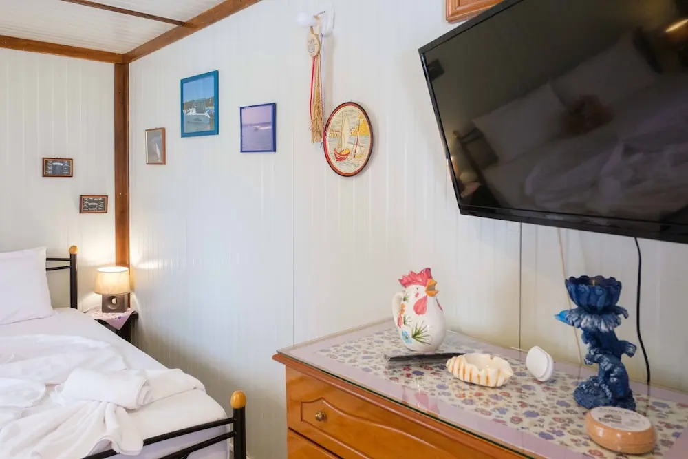 Effies Maisonette and Detached Studio