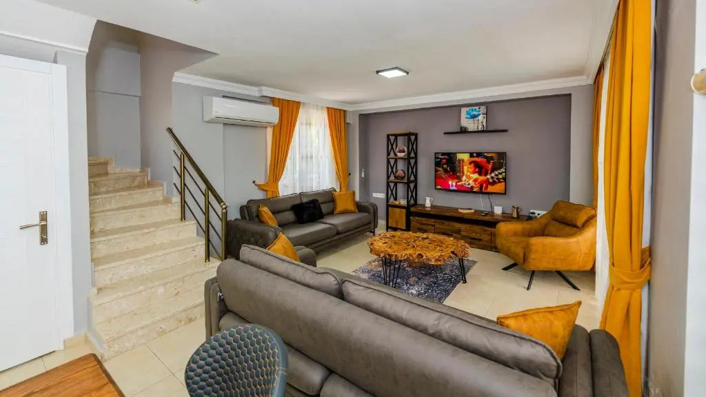 Blue - 4 Bedroom Holiday Villa in Hisarönü