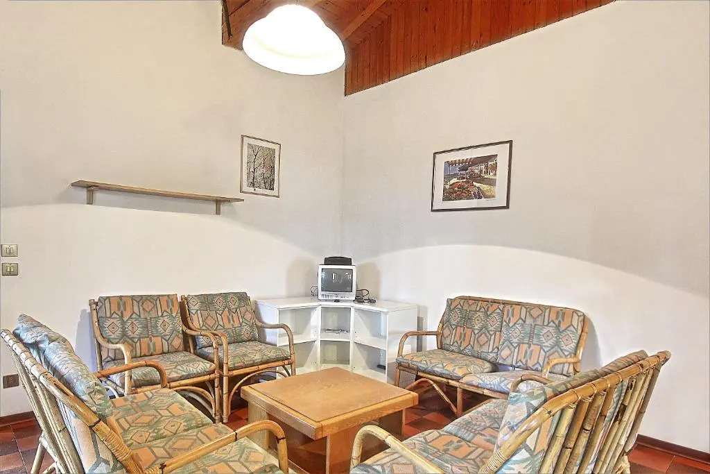 Villa White