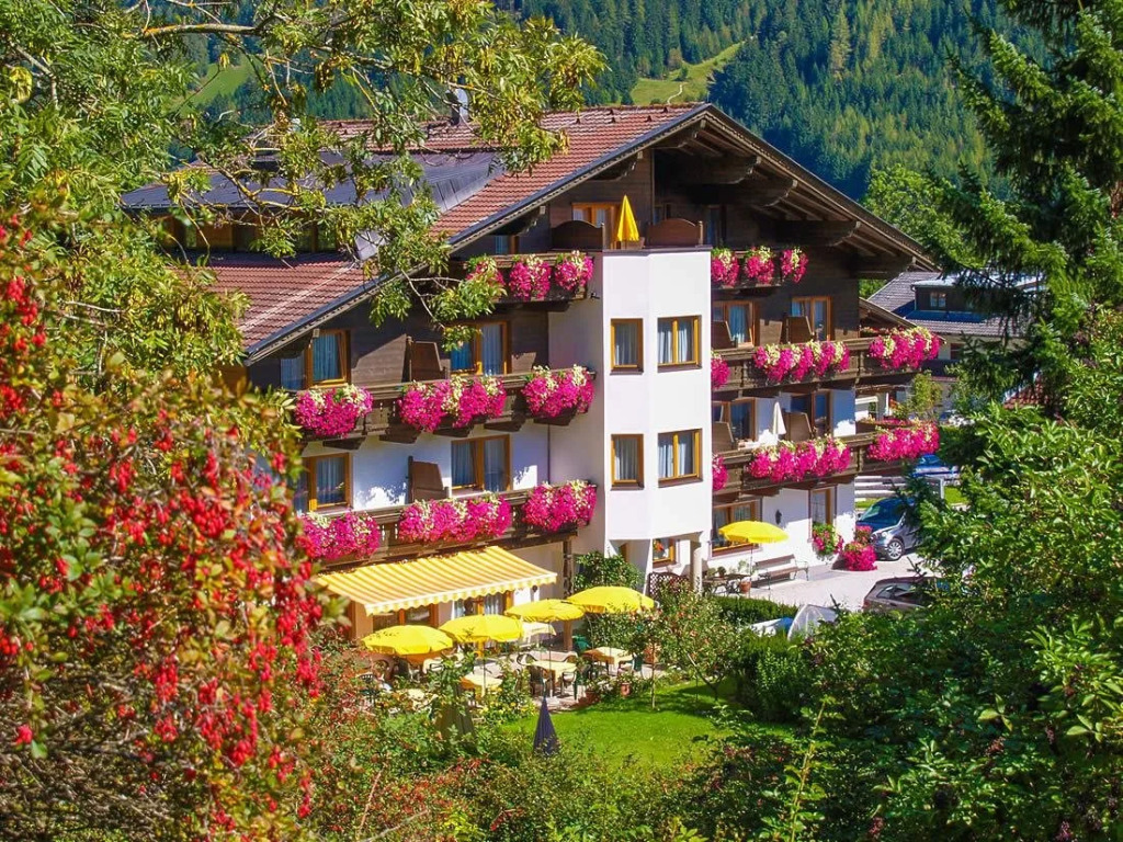 Hotel Christoph Tiroler B&B