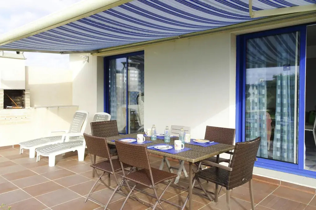 Holiday Home in Le Guilvinec Near Sandy Beach