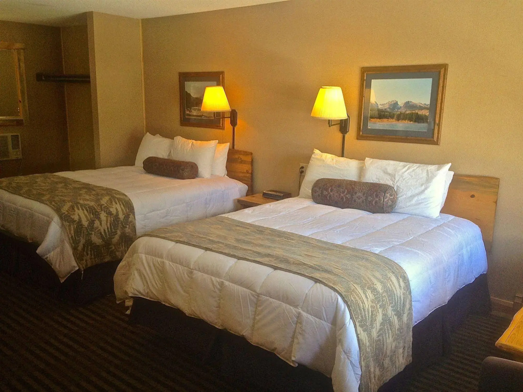 Hotel Estes