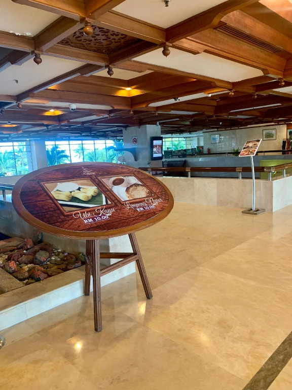 Primula Beach Hotel