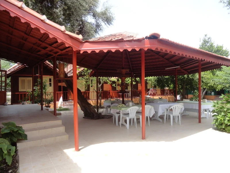 Toll Hotel