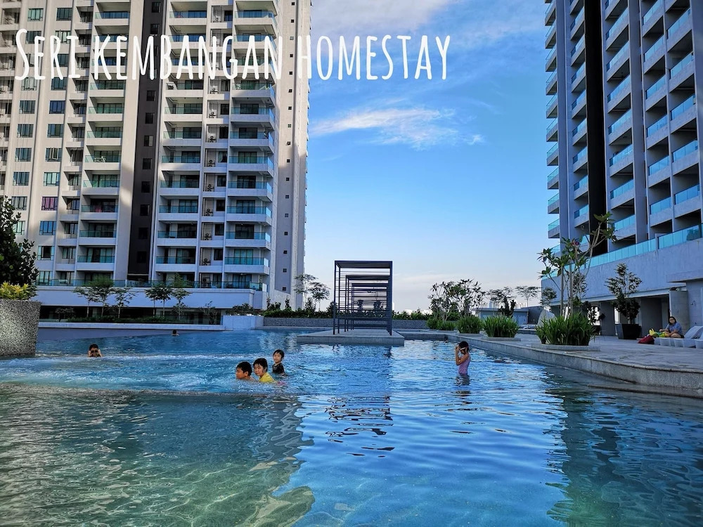 Seri Kembangan Homestay