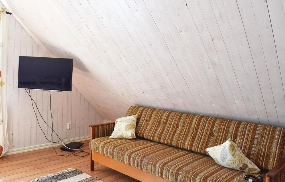 Cozy Home In Munka-Ljungby