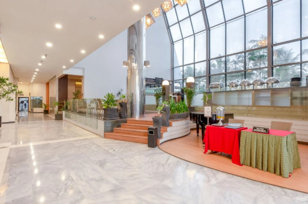 Lux Tychi Hotel
