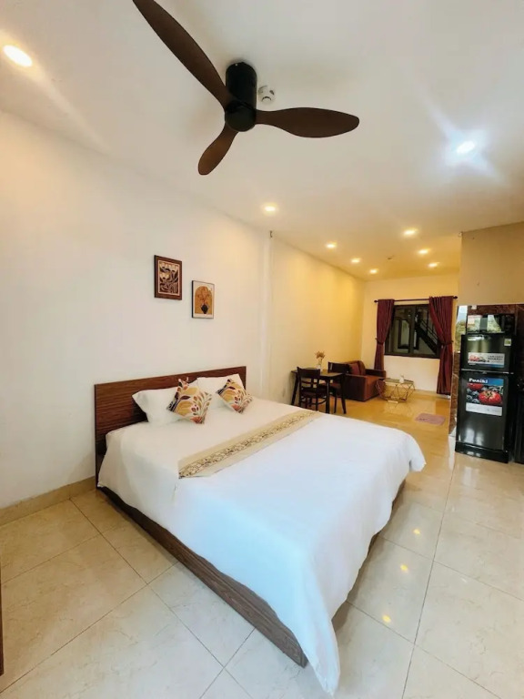 Louis Otis Apartment