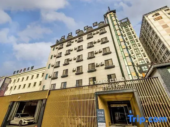 Daejeon Yuseong MAC Hotel