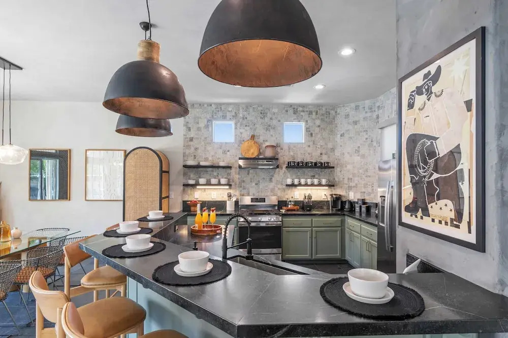 Designer Desert Oasis w/ Pool, Hot Tub, Outdoor Lounge The Riley by Avantstay