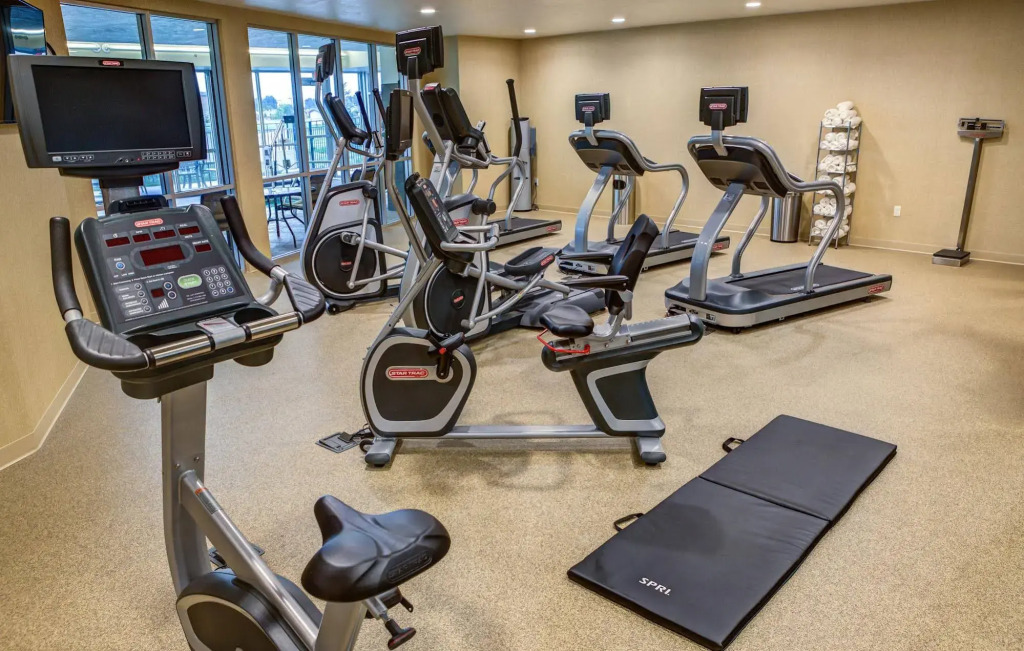 DoubleTree by Hilton West Fargo Sanford Medical Center Area