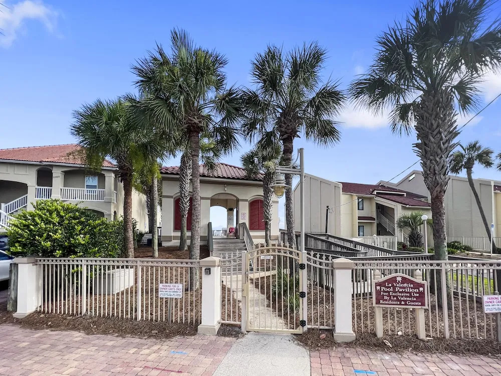 136 La Valencia Cir - At Peace