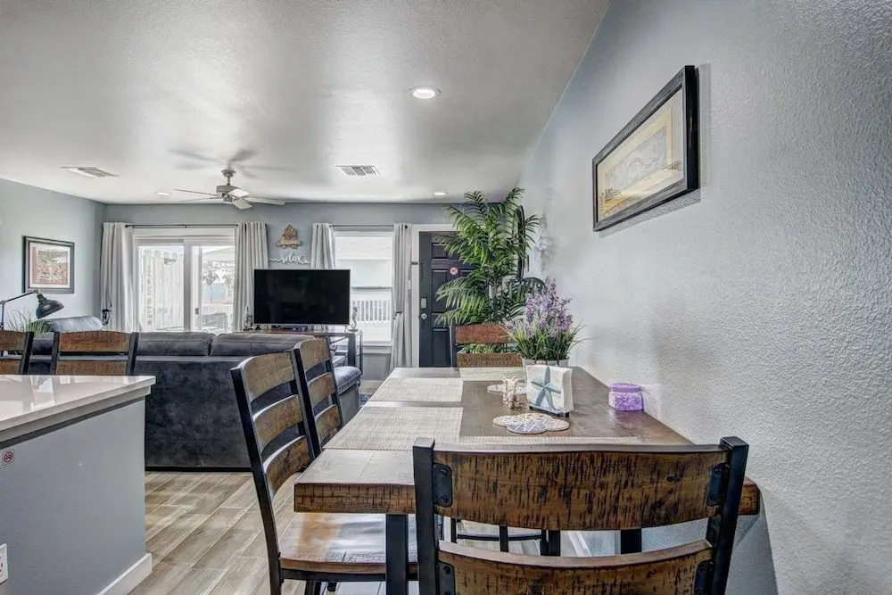 El Cortezs EC203 - 1 Br Condo