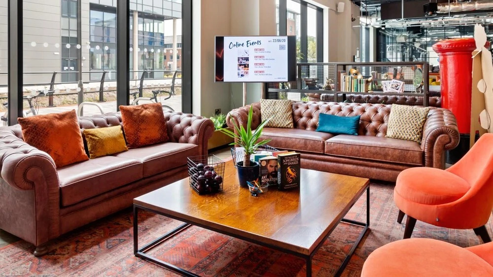 Central and Stylish Studio