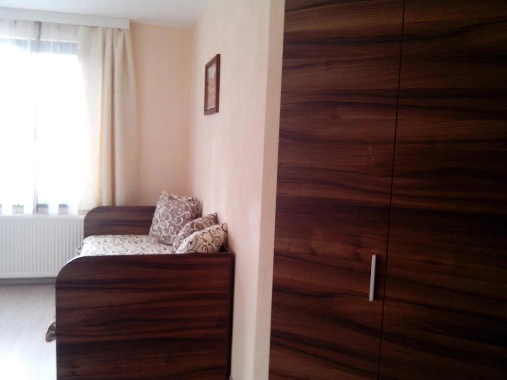 Advel Guest House