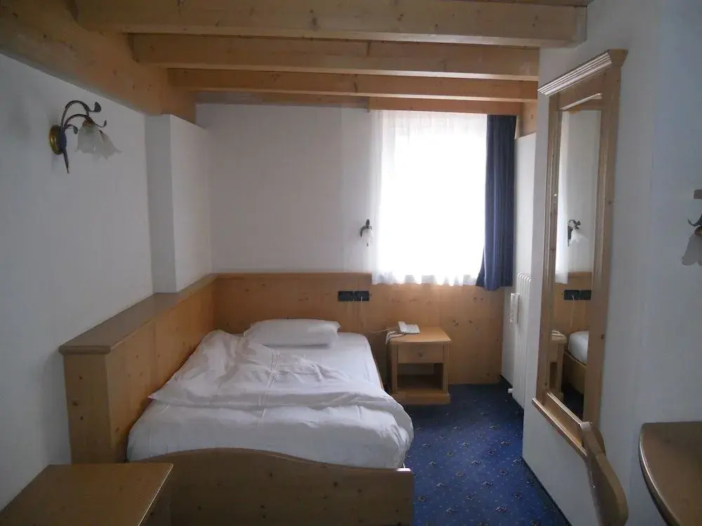 Hotel Siror