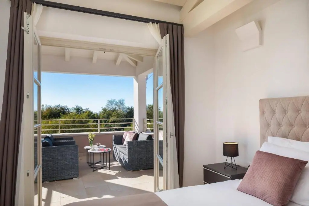 Villa Divine by ILC