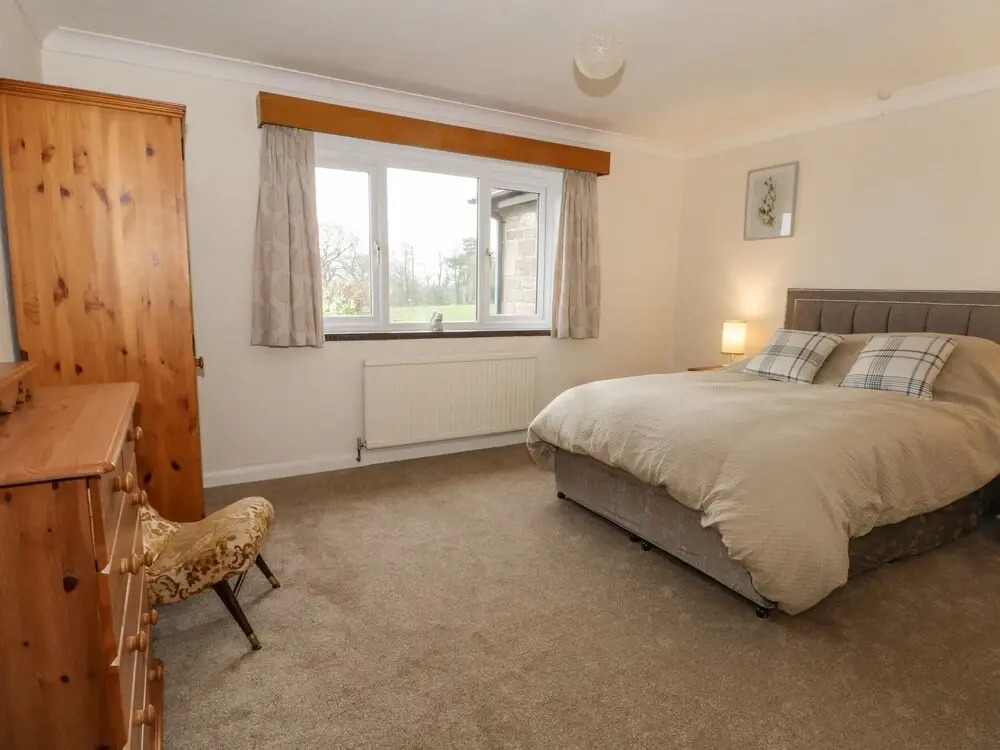Hawksbridge Bungalow