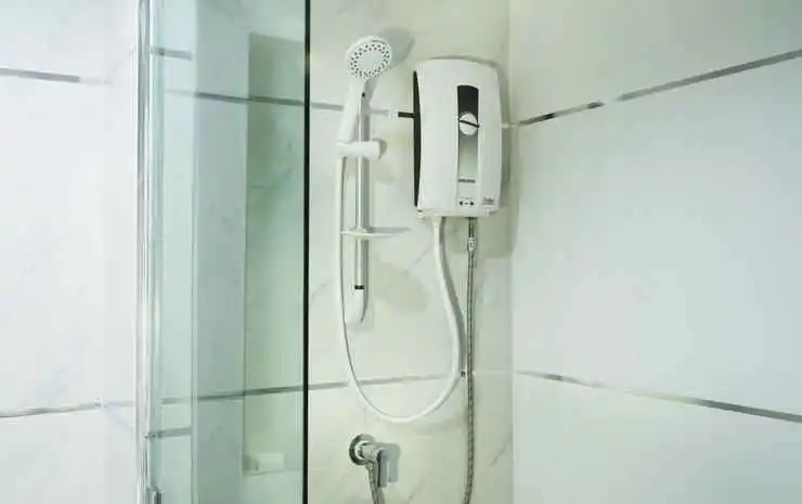 B Hotel