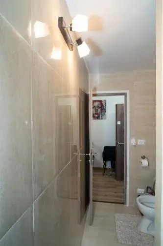 Garsoniera De Lux Si Eleganta Drumul Taberei