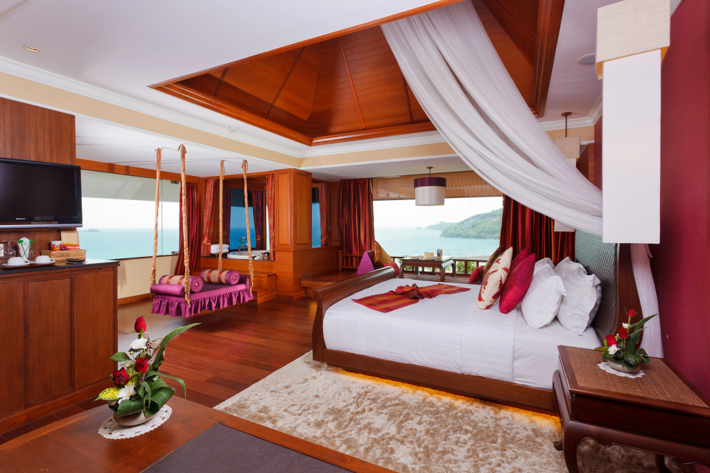 Diamond Cliff Resort & Spa, Patong Beach