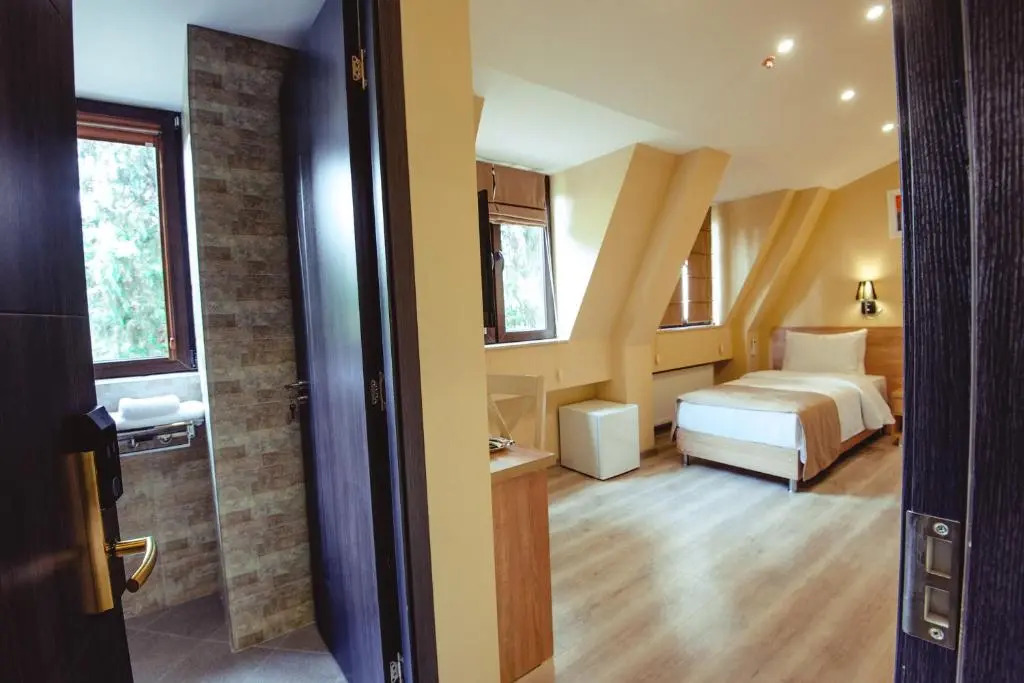 Bliss Hotel