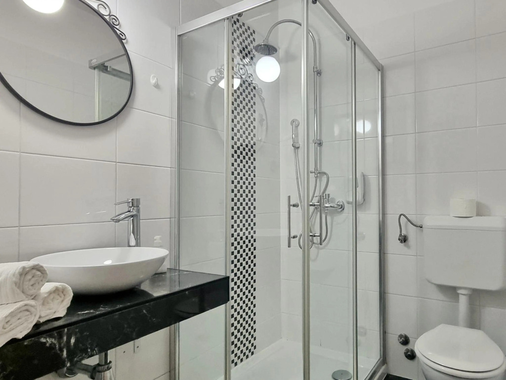 Hotel Bio
