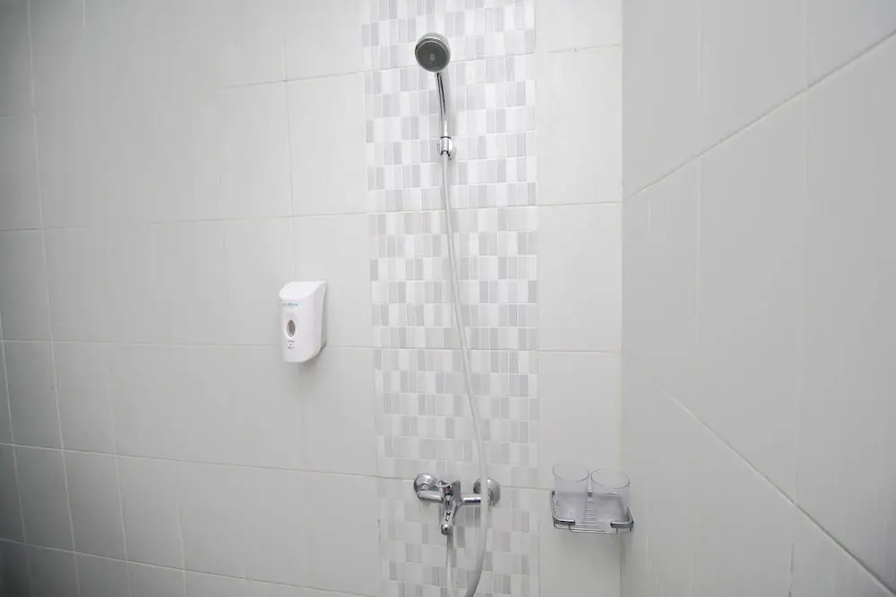 Airy Simpang Lima Anggrek Satu 18 Semarang