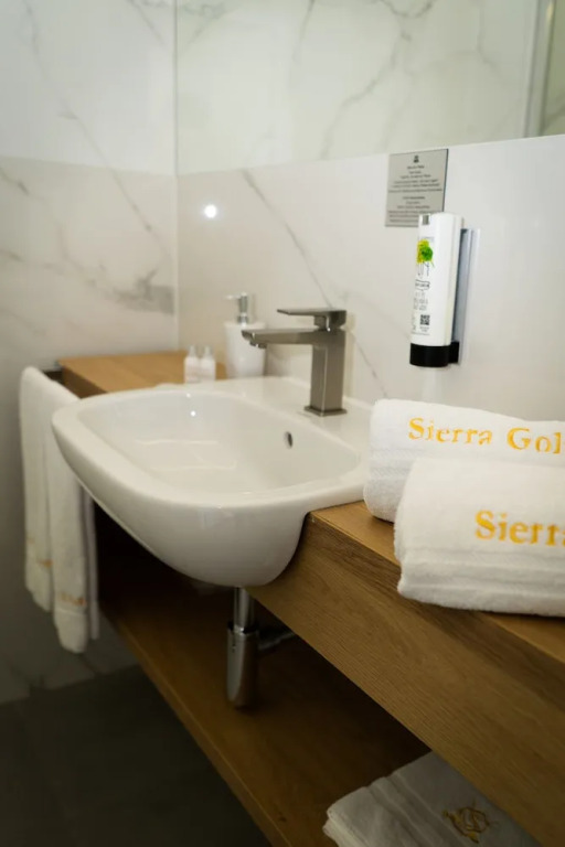 Sierra Bungaloves