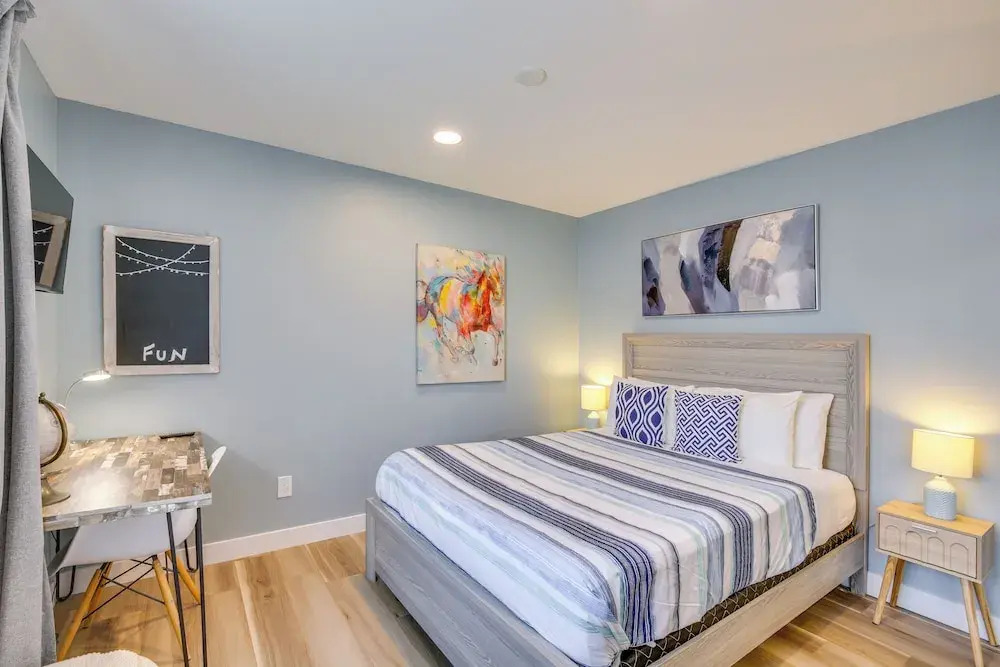 Modern Duplex Near Gaylord Resort & Bayfront!