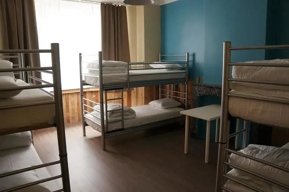 ES Hostel