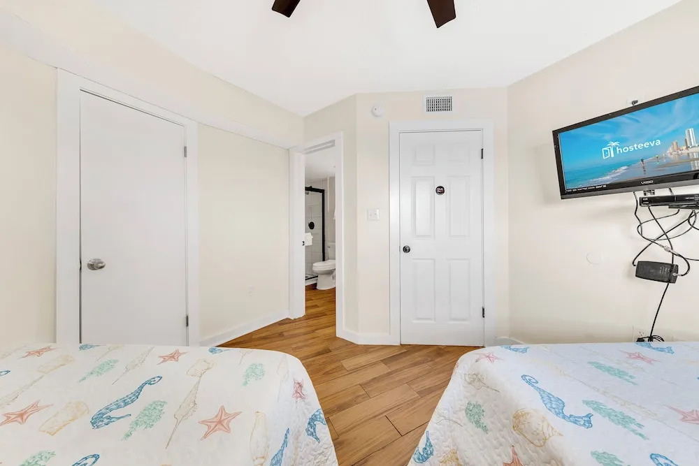 Seaside Beach & Racquet 5614