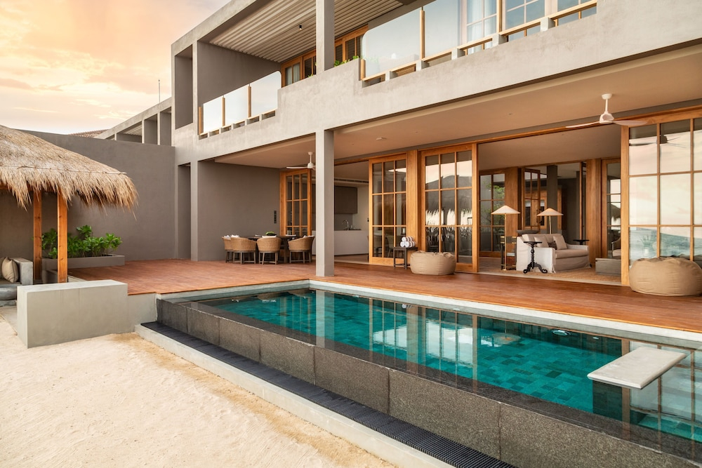 The Six Weligama