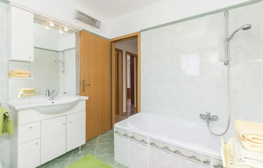 Apartment Komoseva I