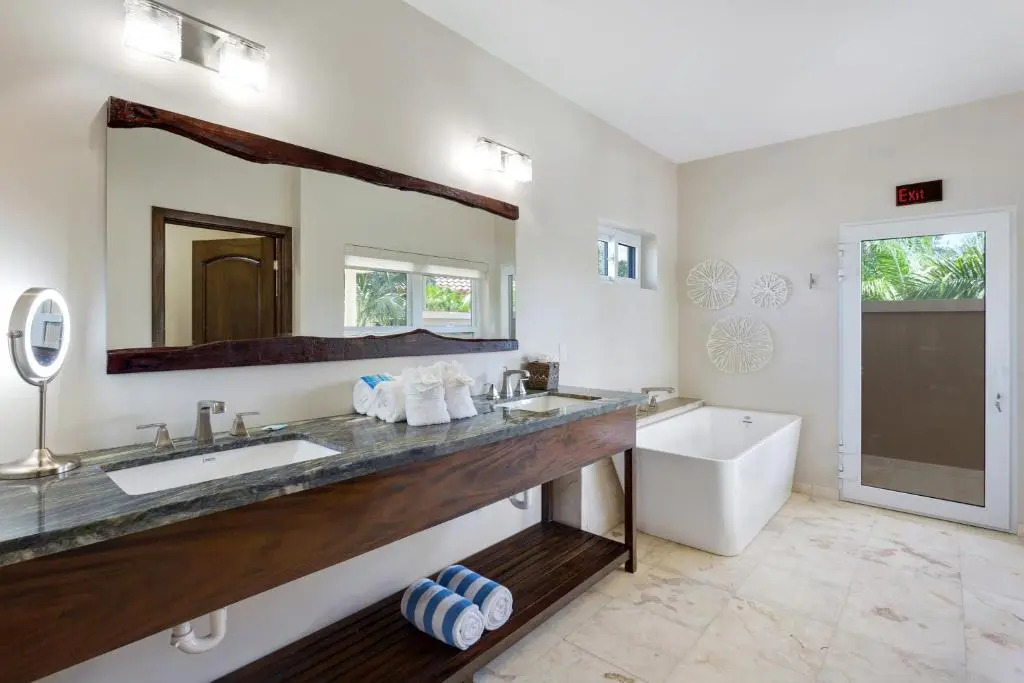 Sirenian Bay Resort -Villas & All Inclusive Bungalows