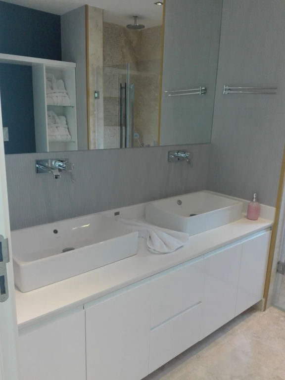 Egesu Marina Guest House