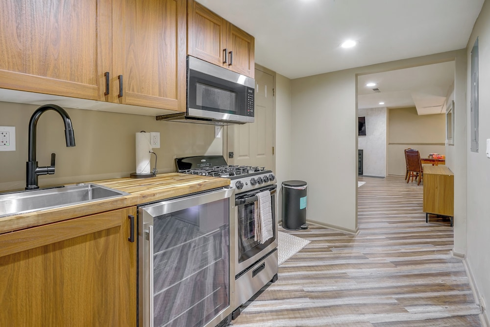 Walk to Cabriolet Lift! 3,600-sq-ft Family Home