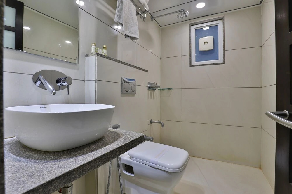 Capital O 23214 Hotel The Lotus Park