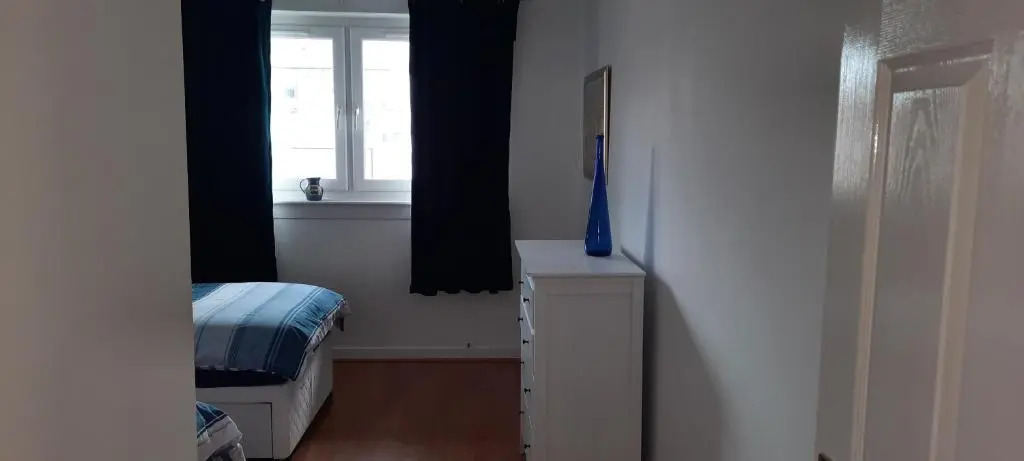 Prime Town Center, Modern, 2 Bedroom Apartment,Free Private Parking, WiFi