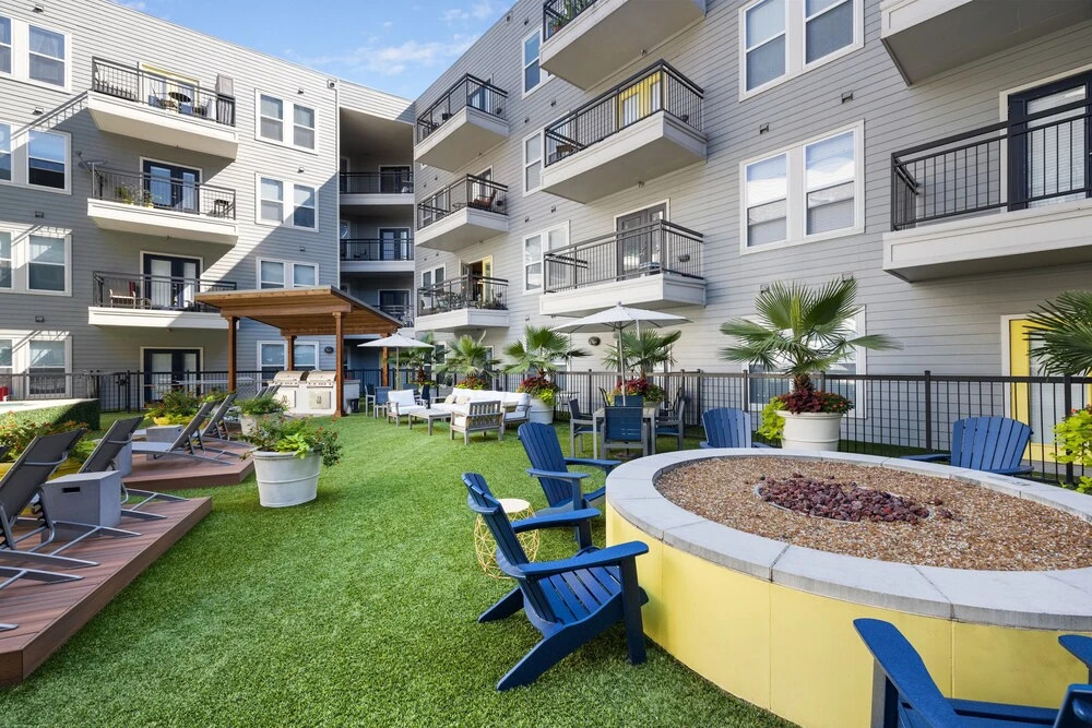 Kasa Dallas West End