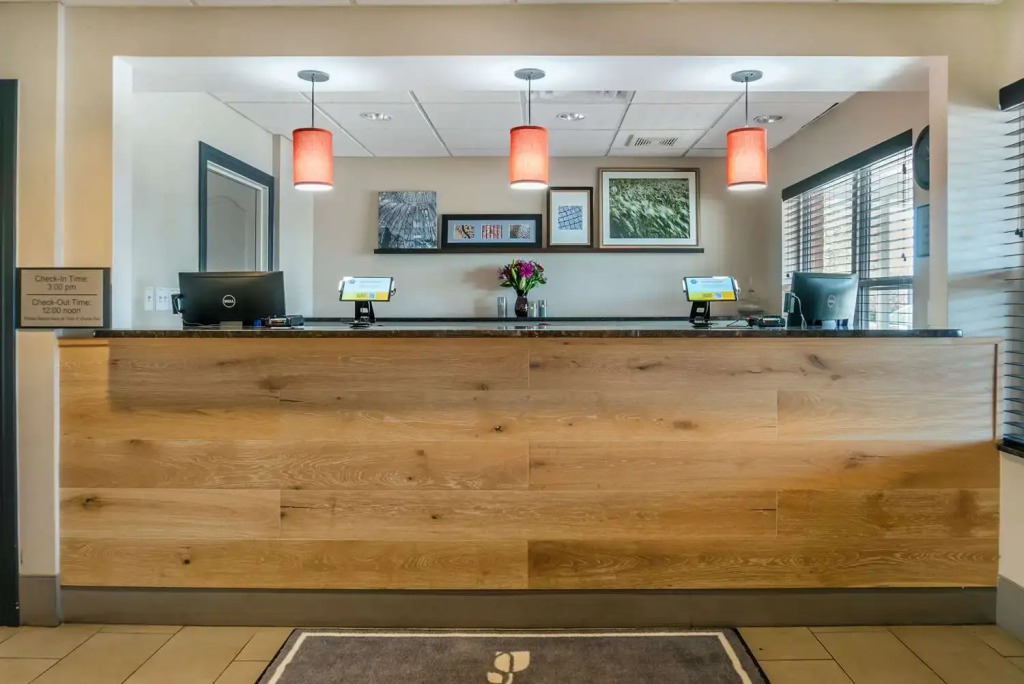 Country Inn & Suites by Radisson, Rossford - Toledo South