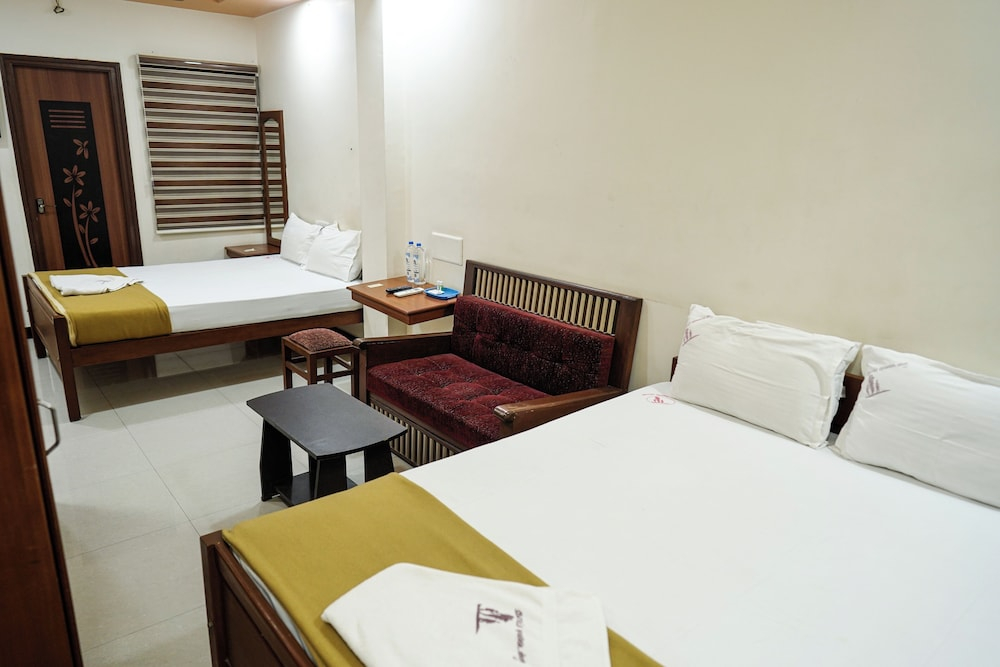 Thai Residency - Opp to Bus Stand
