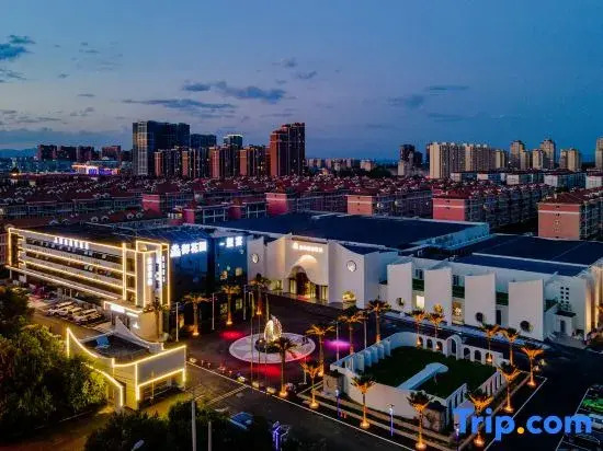 Yulan Business Hotel (Hohhot Jinqiao Economic Development Zone Lamaying Subway Station)