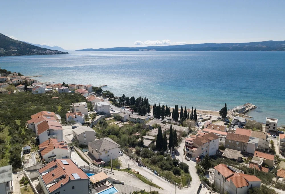 Apartments Tomic