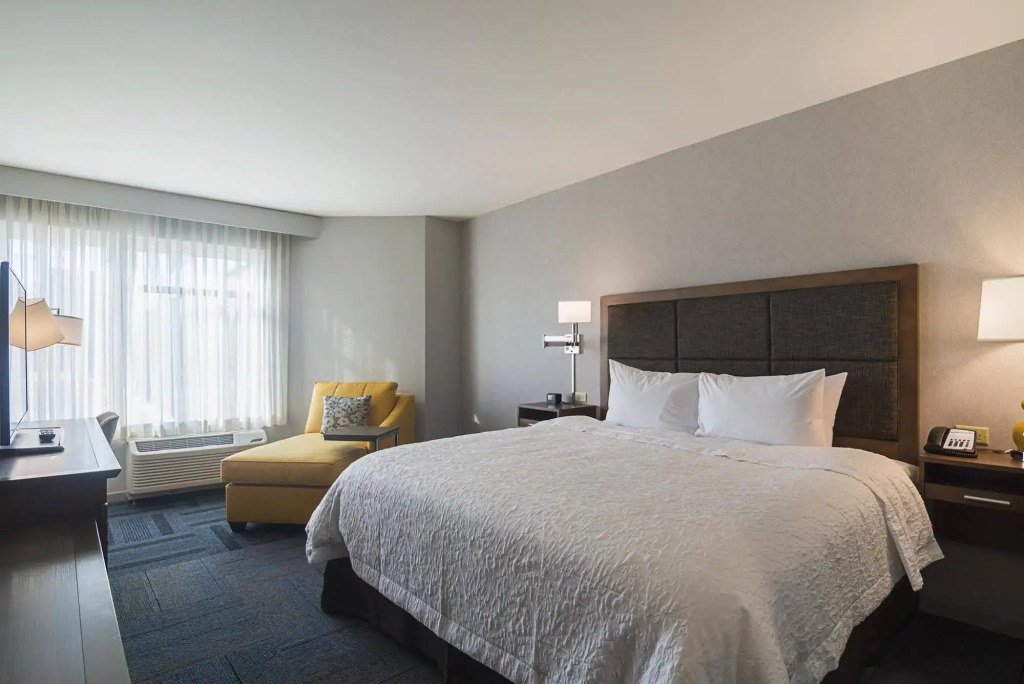 Hampton Inn Chicago North-Loyola Station, Il