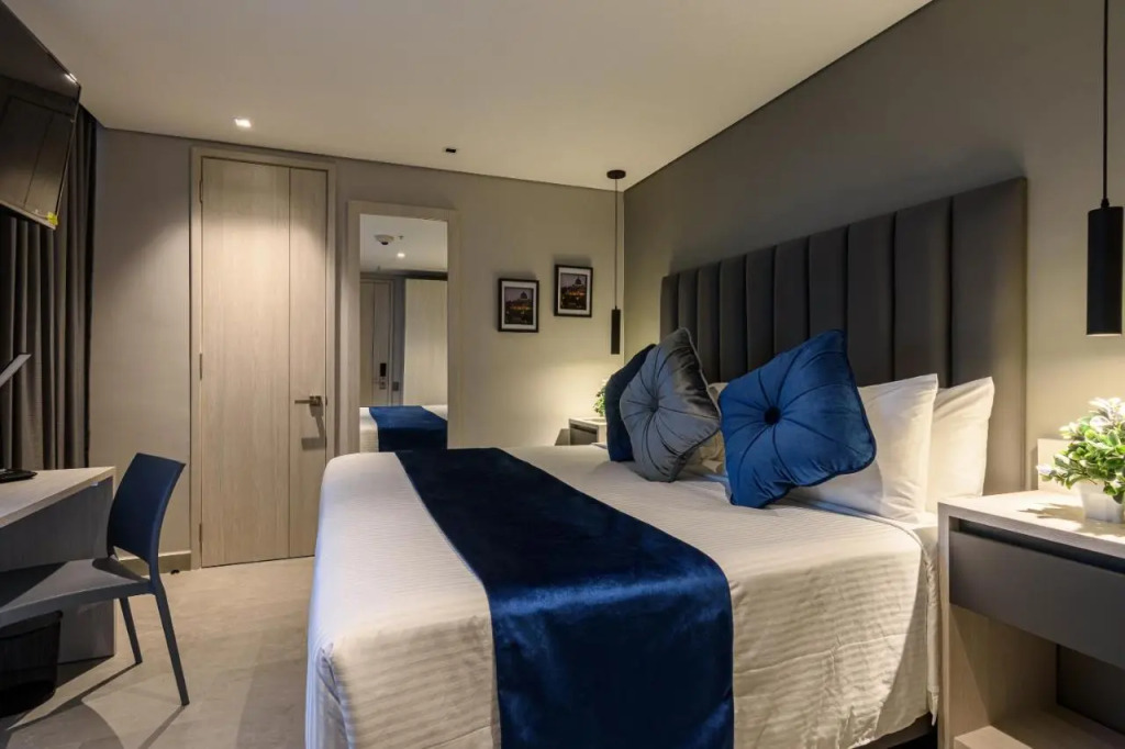 4 Sur Hotel